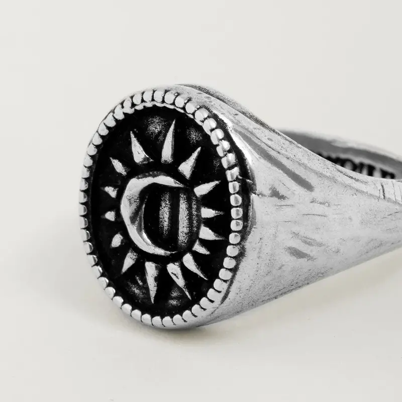 TwoJeys Midnight Ring