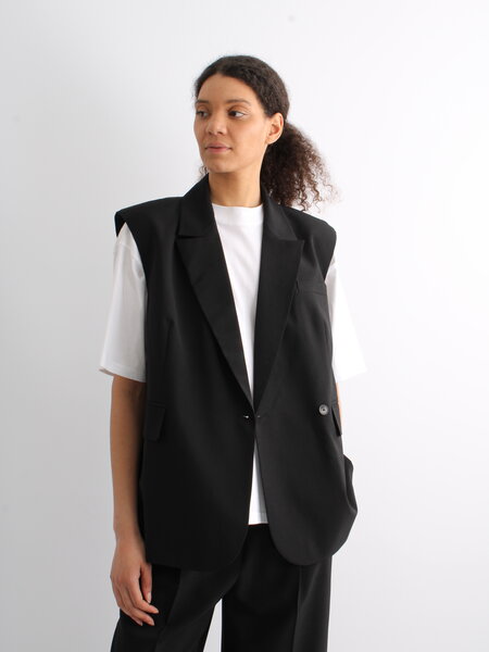 Herskind Averill Vest