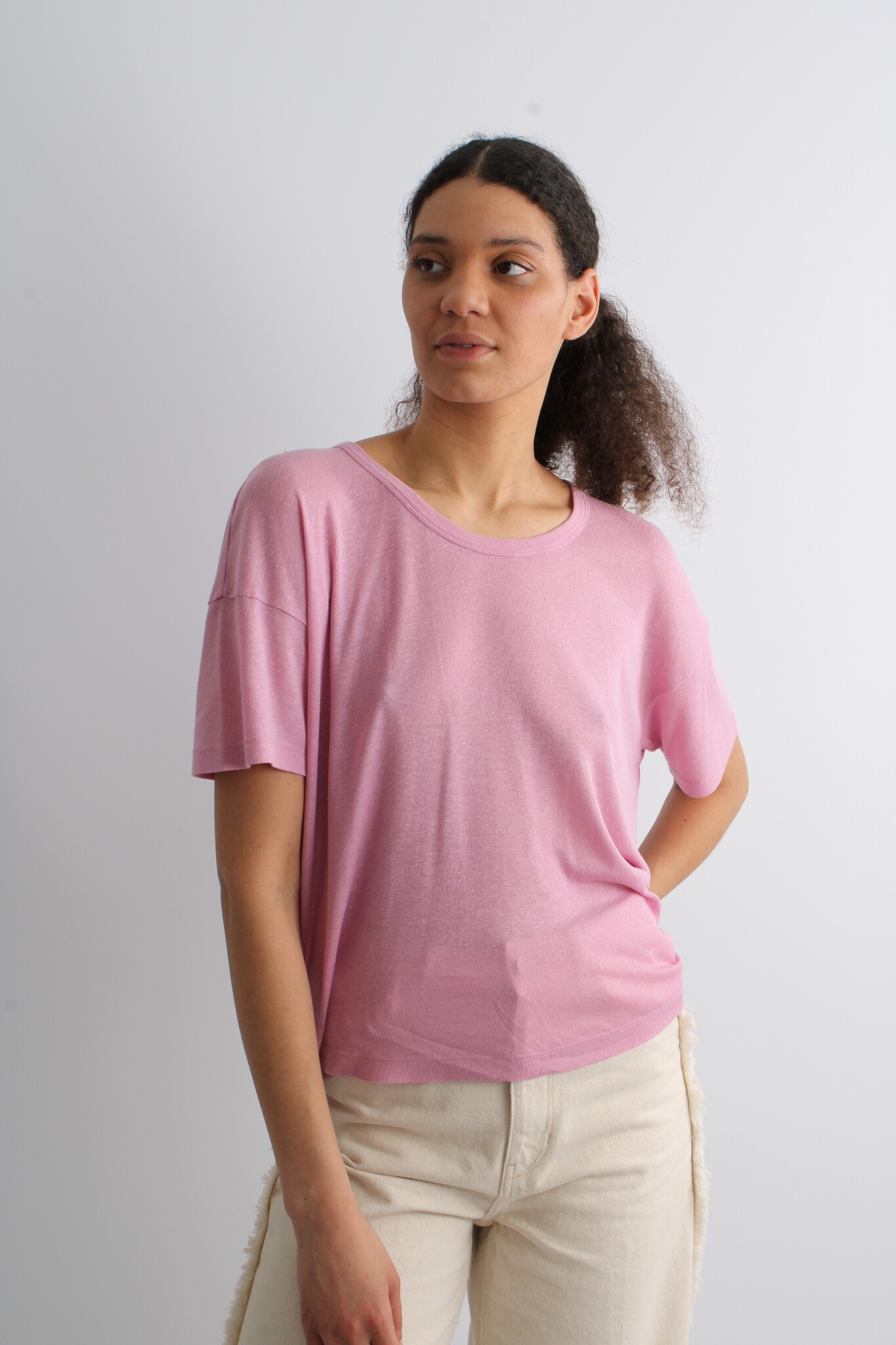 Arnie Says Melis Linen T-shirt