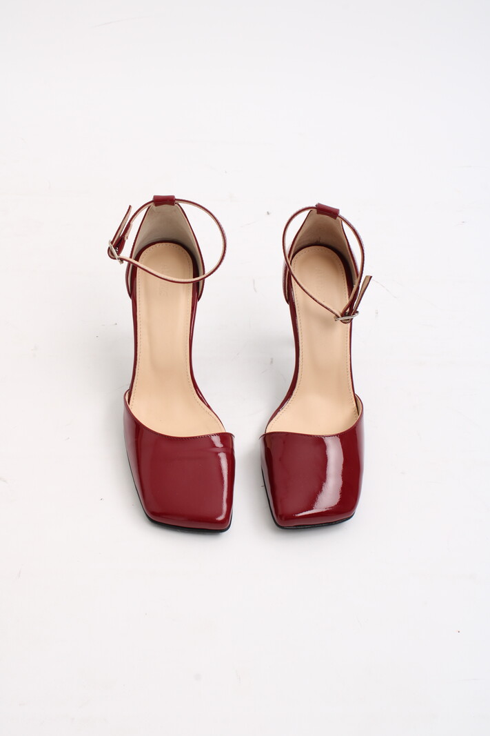 Alohas Onix Burgundy Leather pumps