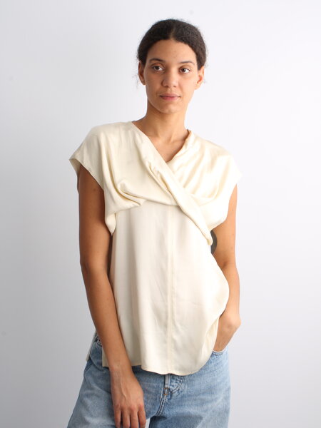 DAY Fleur Fluid Viscose Blouse