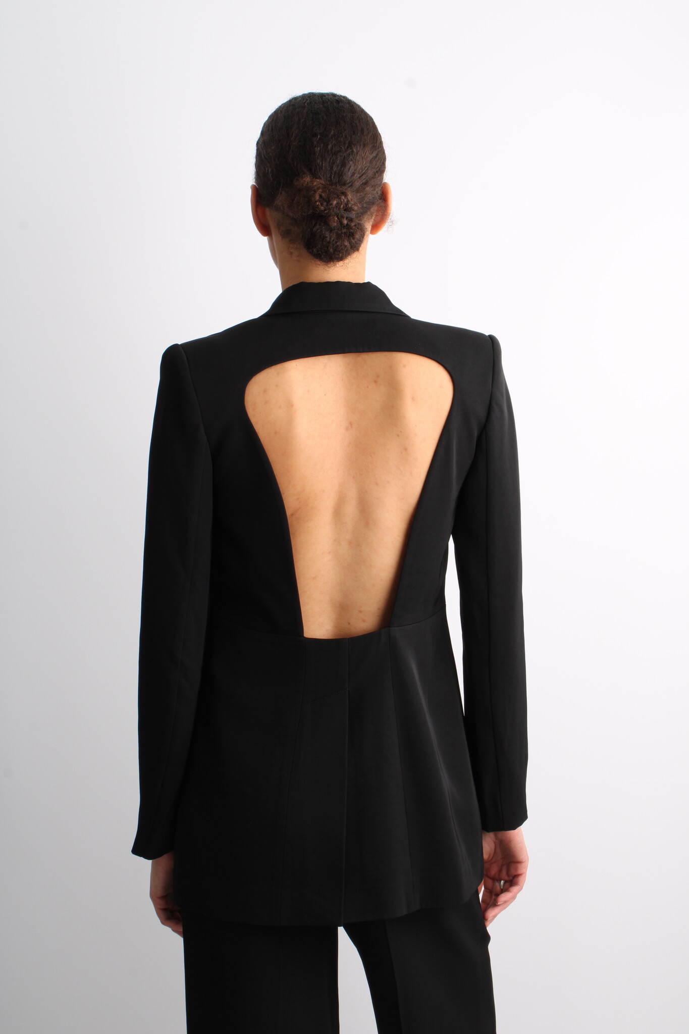 KM By Lange Polu Open Back Viscose Blazer