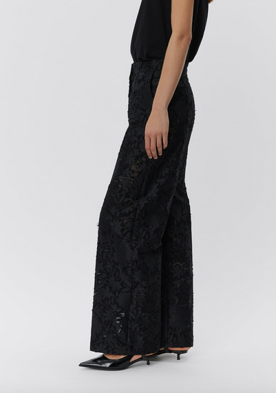 DAY Hunt Destructed Trousers