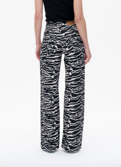 Baum Und Pferdgarten Nicette