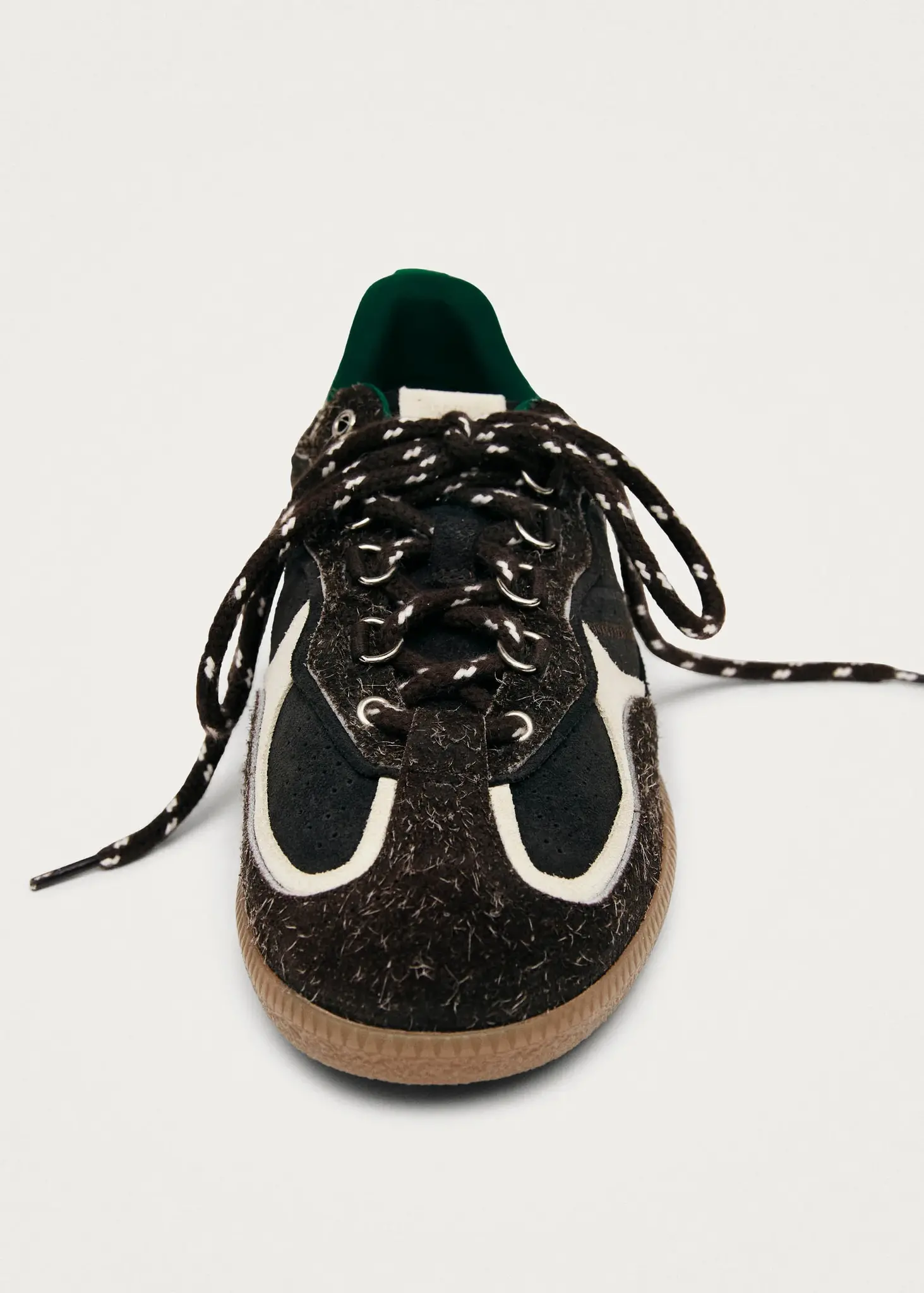 Alohas Trek Leather Sneakers