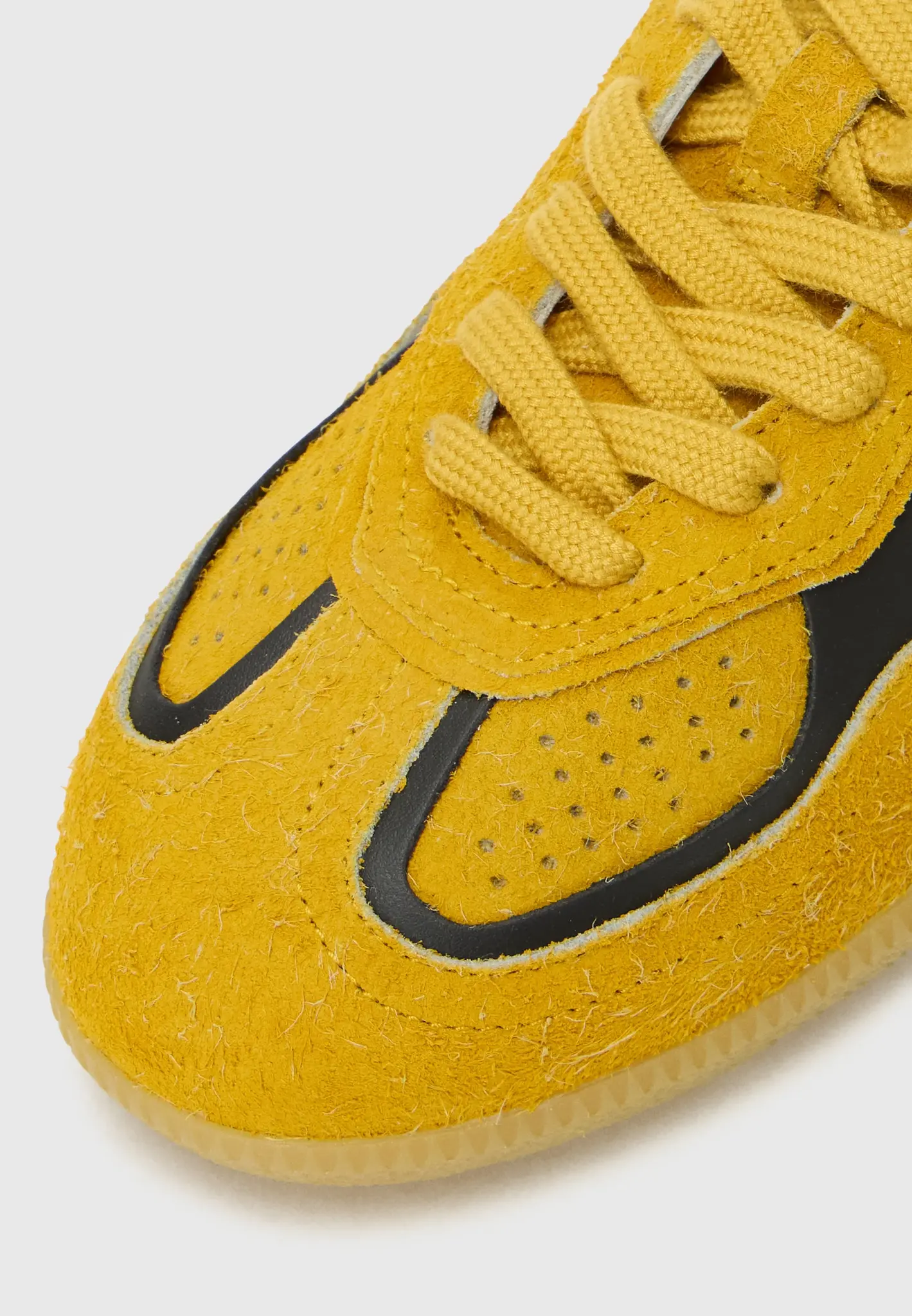 Alohas Rife Suede Fuzzy Leather Sneakers