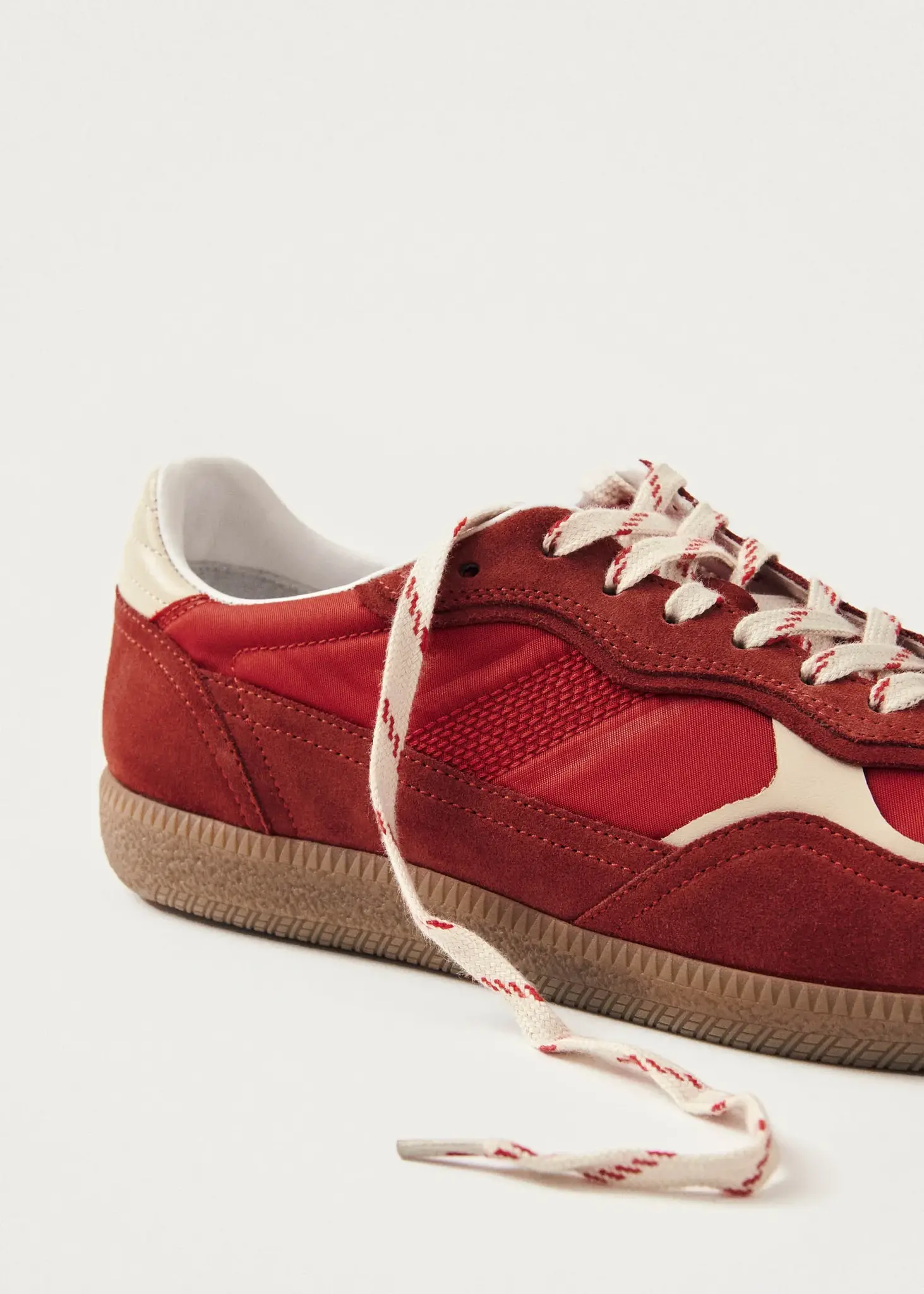 Alohas Rife Sheen Leather Sneakers