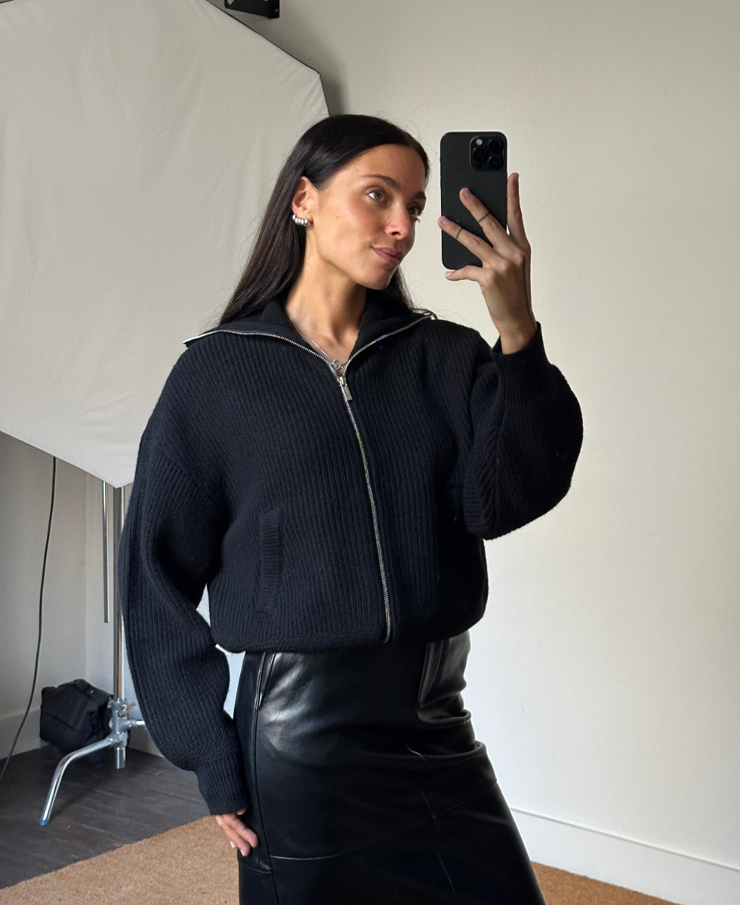 Remain Cropped Zipper Cardigan