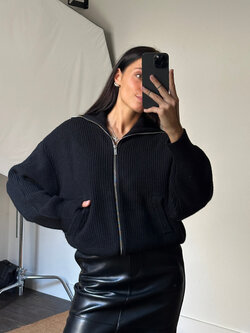 Remain Cropped Zipper Cardigan