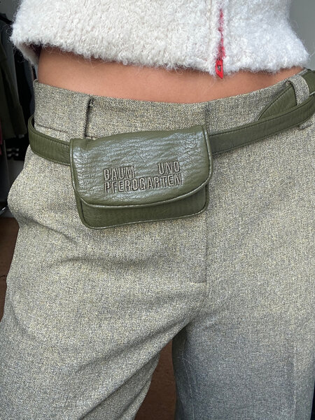 Baum Und Pferdgarten Katelyn Belt Bag