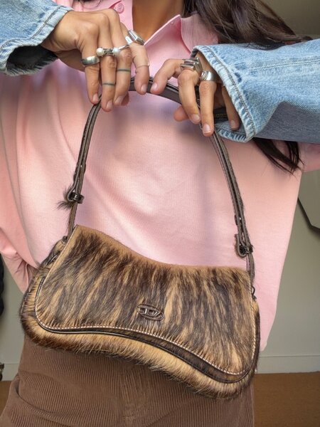 DIESEL RUNWAY Play Clutch Cow Leather Bag