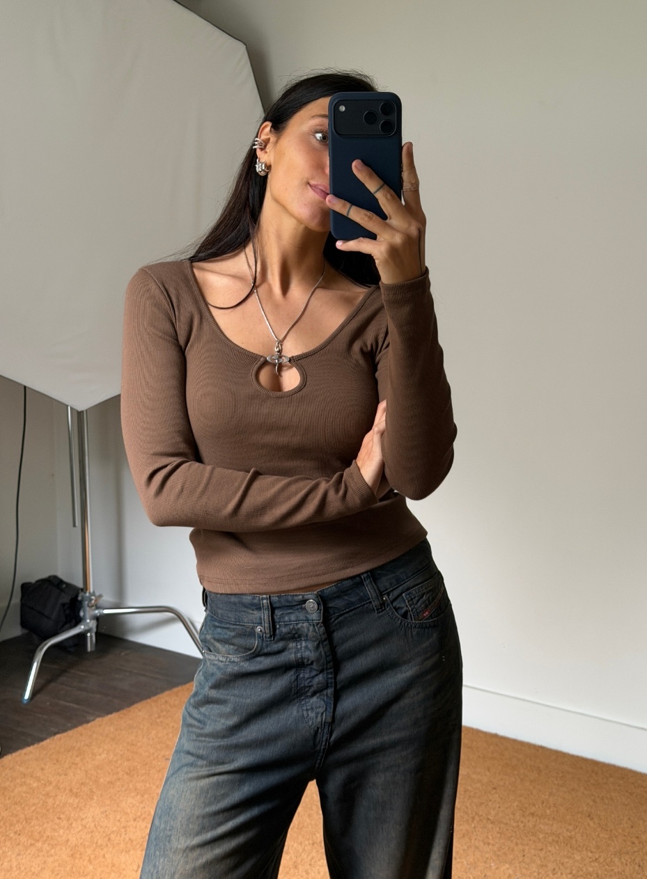 Résumé Lucy Longsleeve