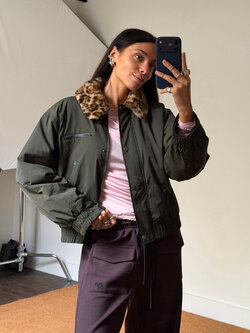 Baum Und Pferdgarten Bronte Bomber