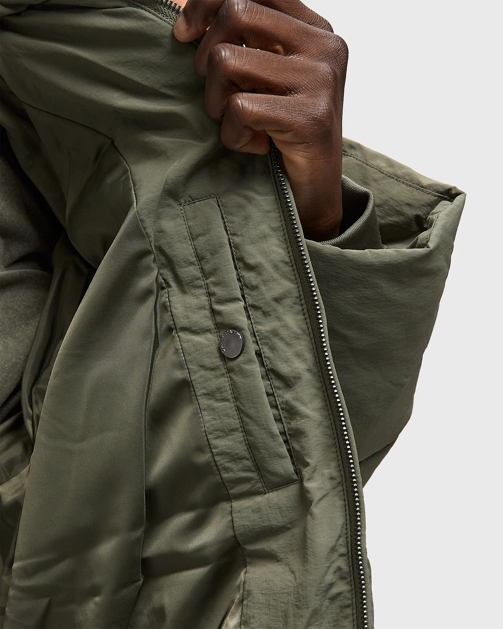 Daily Paper Relaxed Puffer