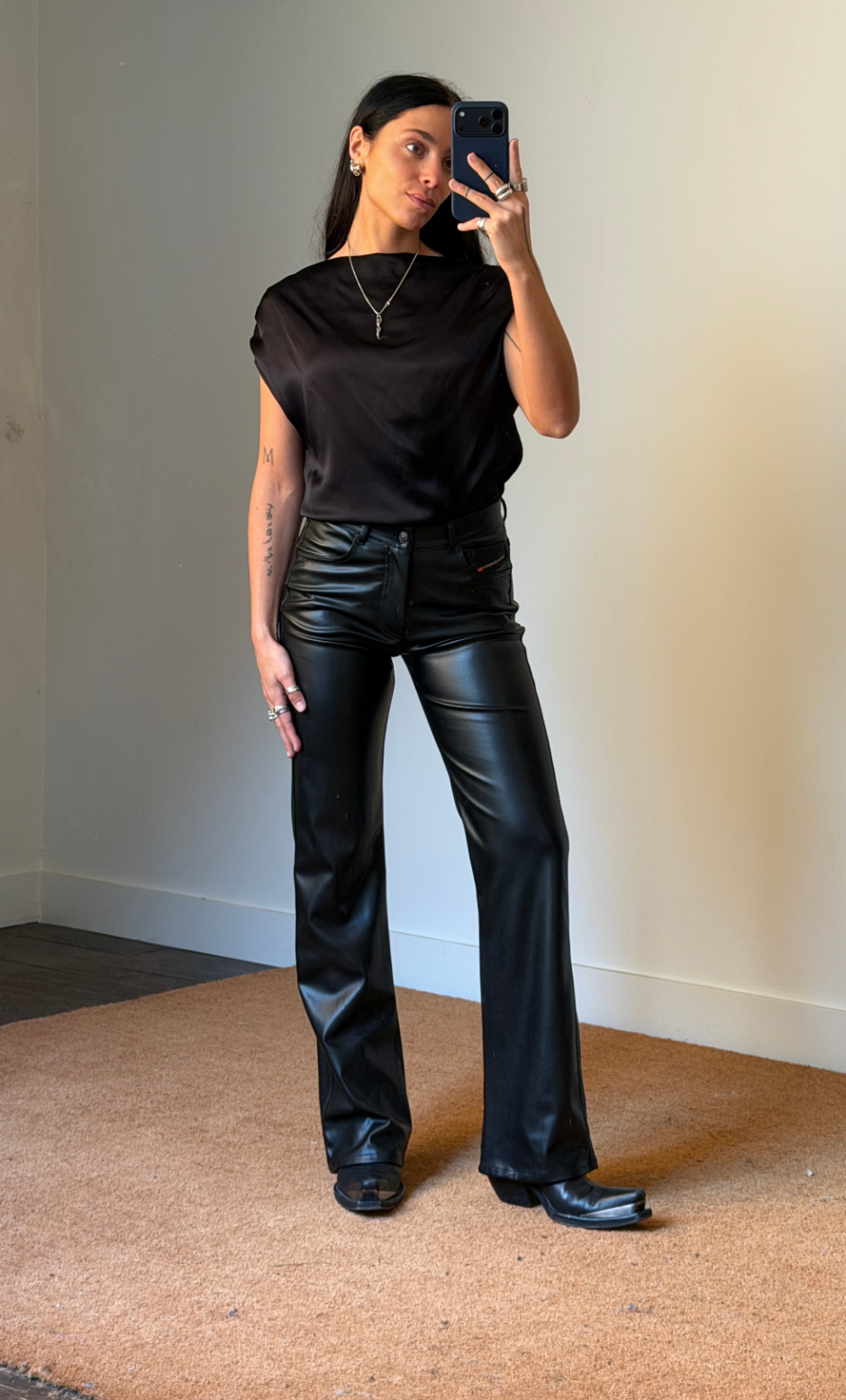 Viveh Adhara Satin Top