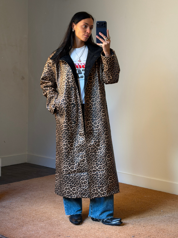 Résumé Kennedy Coat