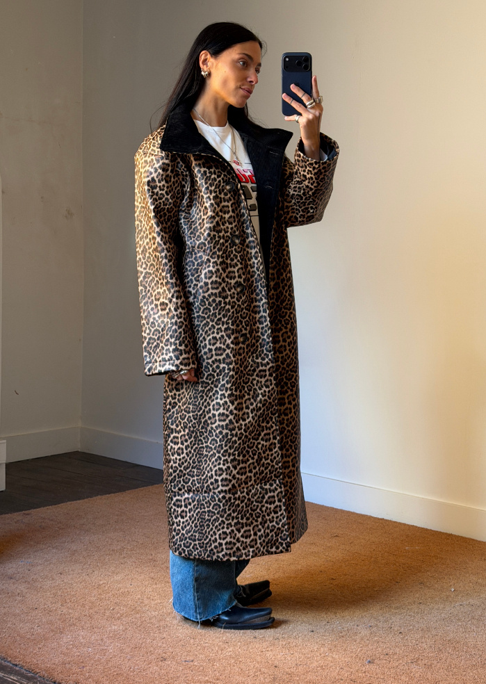 Résumé Kennedy Coat