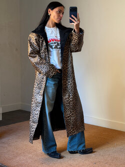 Résumé Kennedy Coat