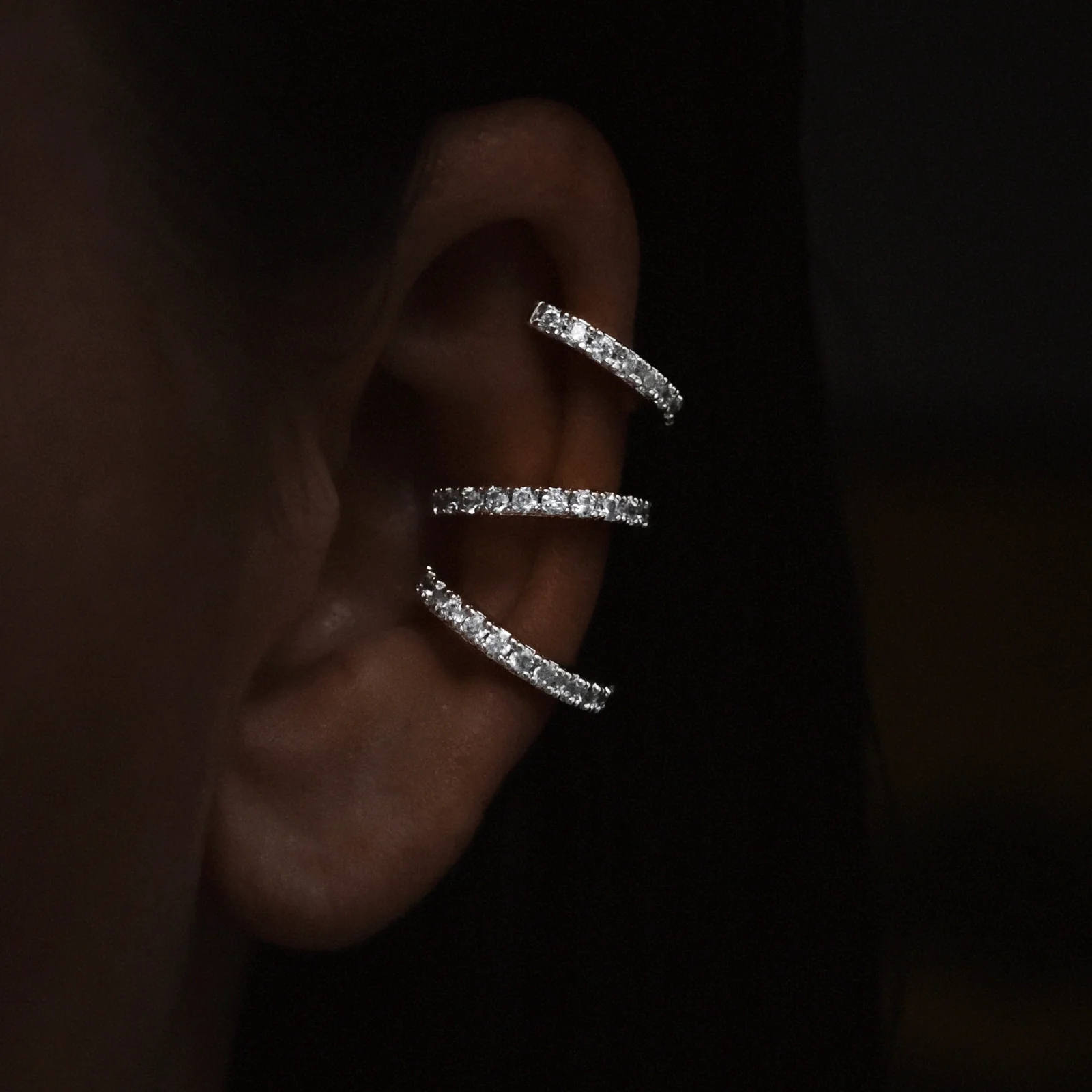 Billion Avenue Classic Diamond Earcuff