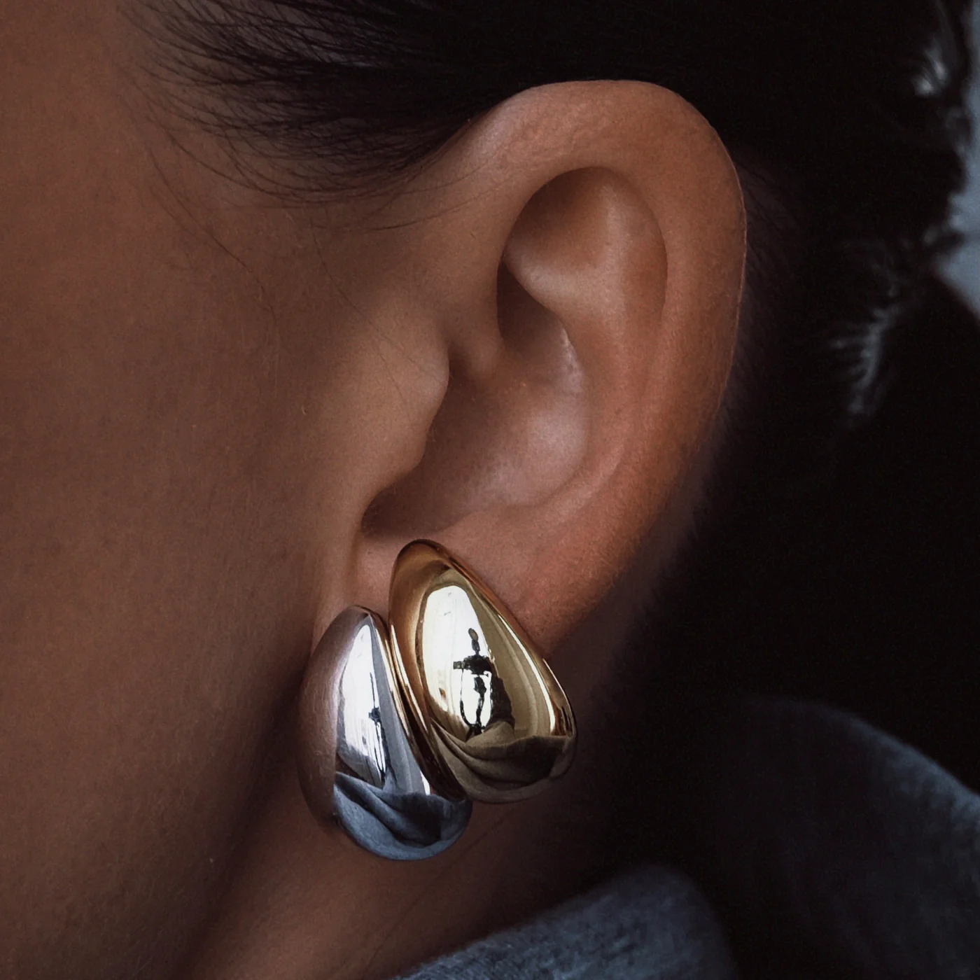 Billion Avenue Small Bulb Earstud