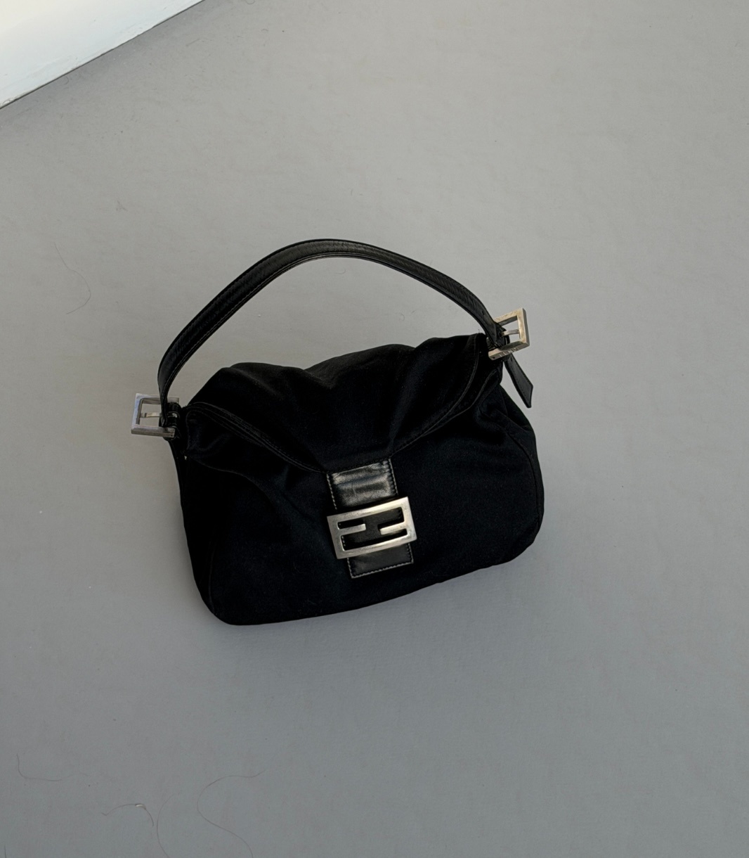 RR ARCHIVE Fendi Mamma Baguette Canvas