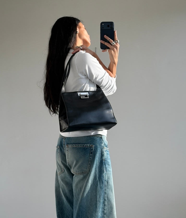 RR ARCHIVE Gucci Leather Shoulder Bag