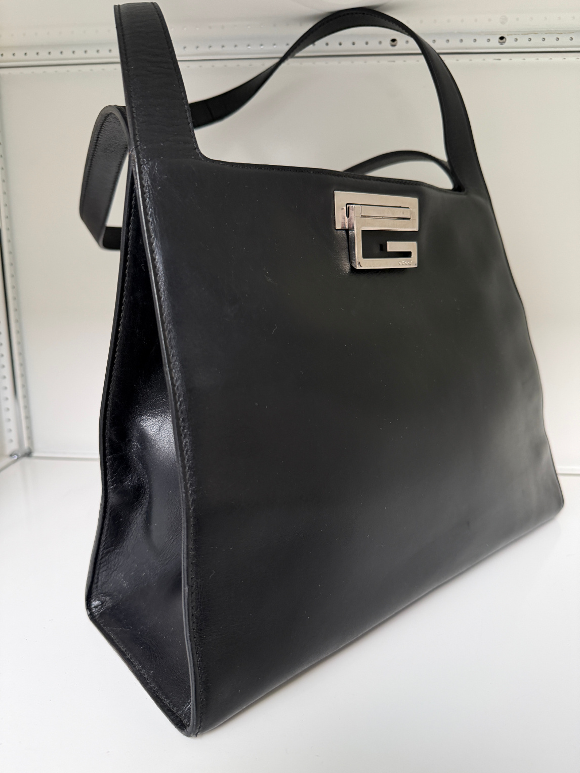 RR ARCHIVE Gucci Leather Shoulder Bag