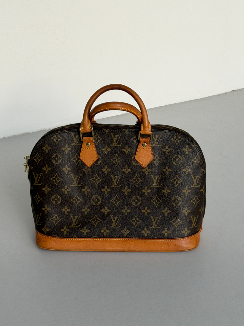 RR ARCHIVE Louis Vuitton Alma Bag