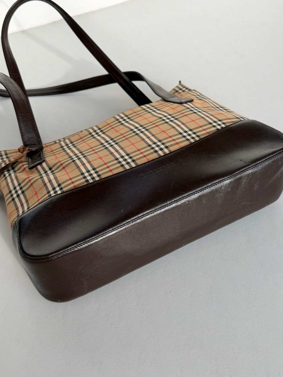 RR ARCHIVE Burberry Canvas Check Shoulder Bag