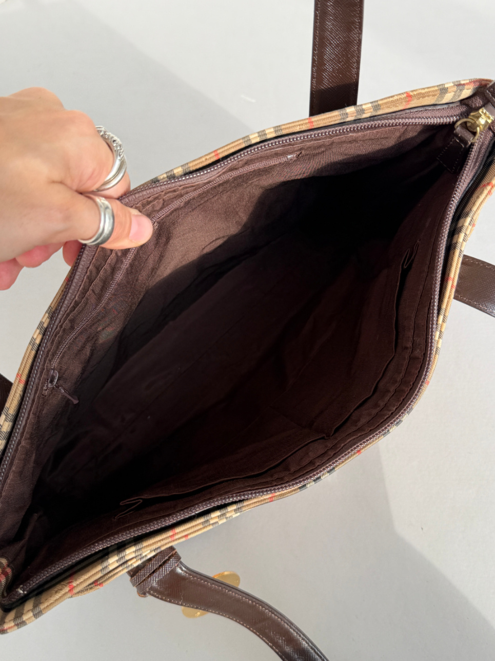 RR ARCHIVE Burberry Canvas Check Shoulder Bag