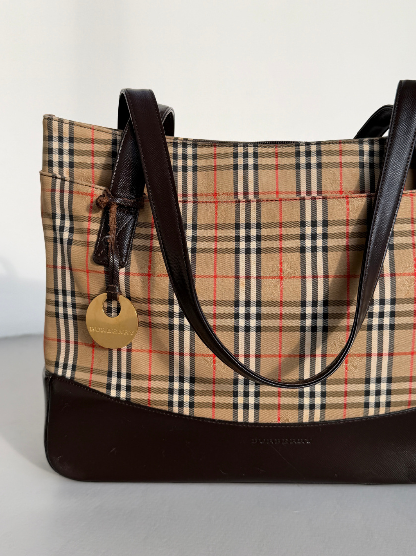 RR ARCHIVE Burberry Canvas Check Shoulder Bag