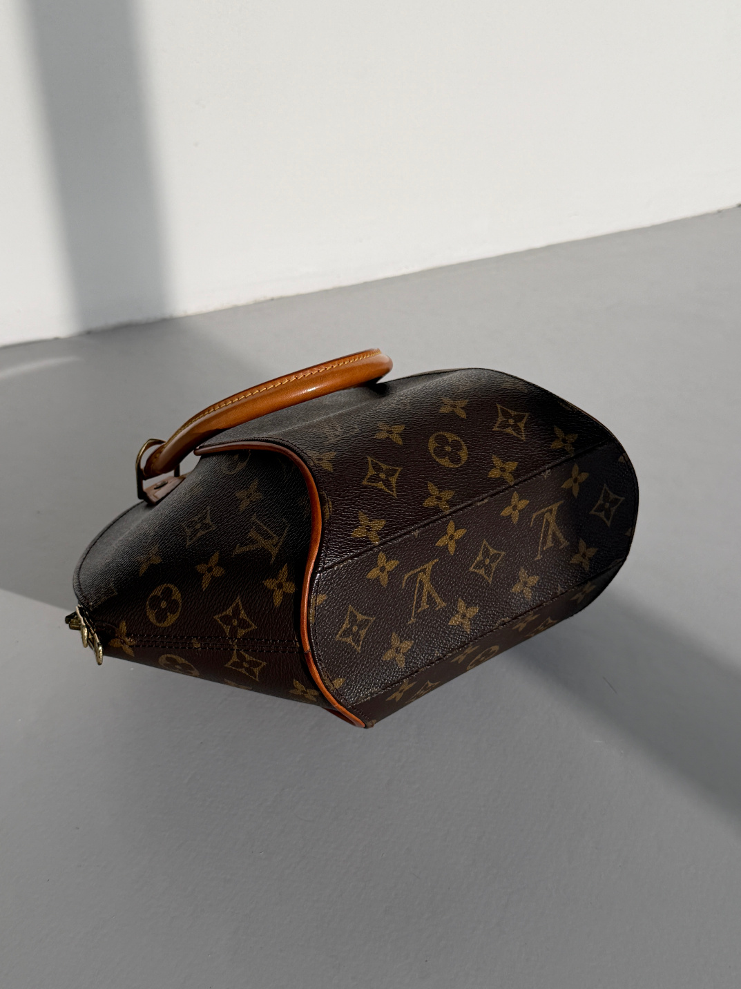 RR ARCHIVE Louis Vuitton Ellipse Bag