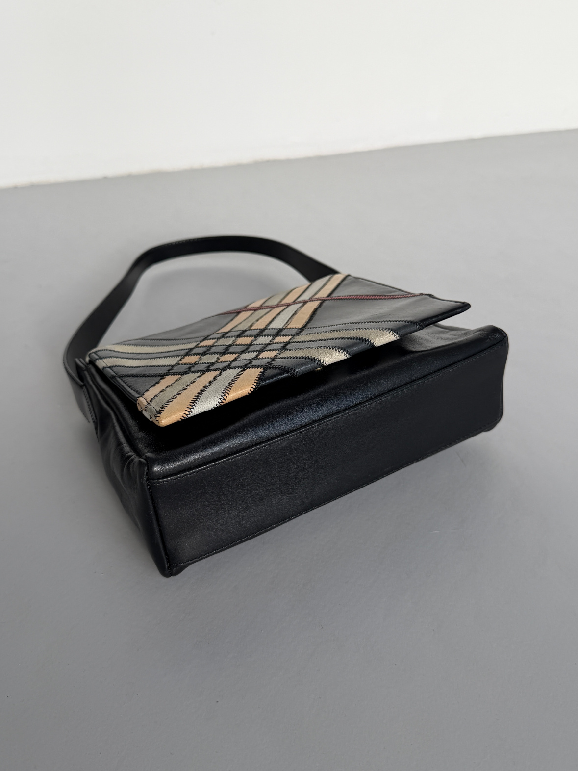 RR ARCHIVE Burberry Nova Check Mini Bag