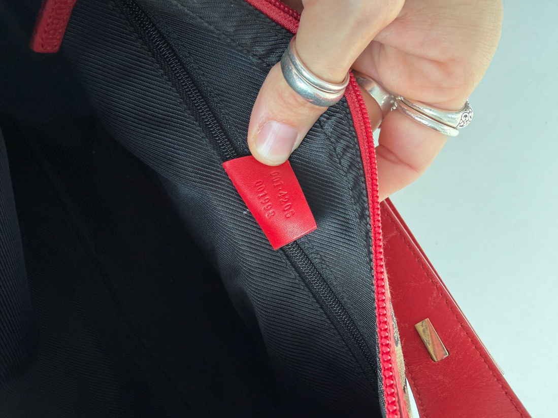 RR ARCHIVE Gucci GG Canvas Shoulder Bag