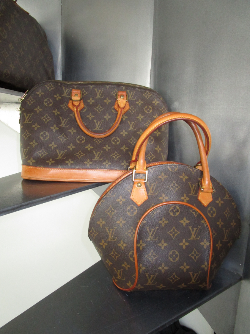 RR ARCHIVE Louis Vuitton Ellipse Bag