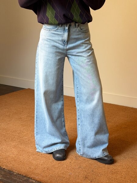 Icon Denim Kendall Jeans