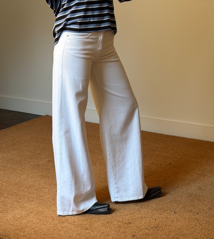 Diesel Women 1978 D-AKEMI Jeans