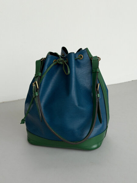 RR ARCHIVE Louis Vuitton Epi Noé Bag