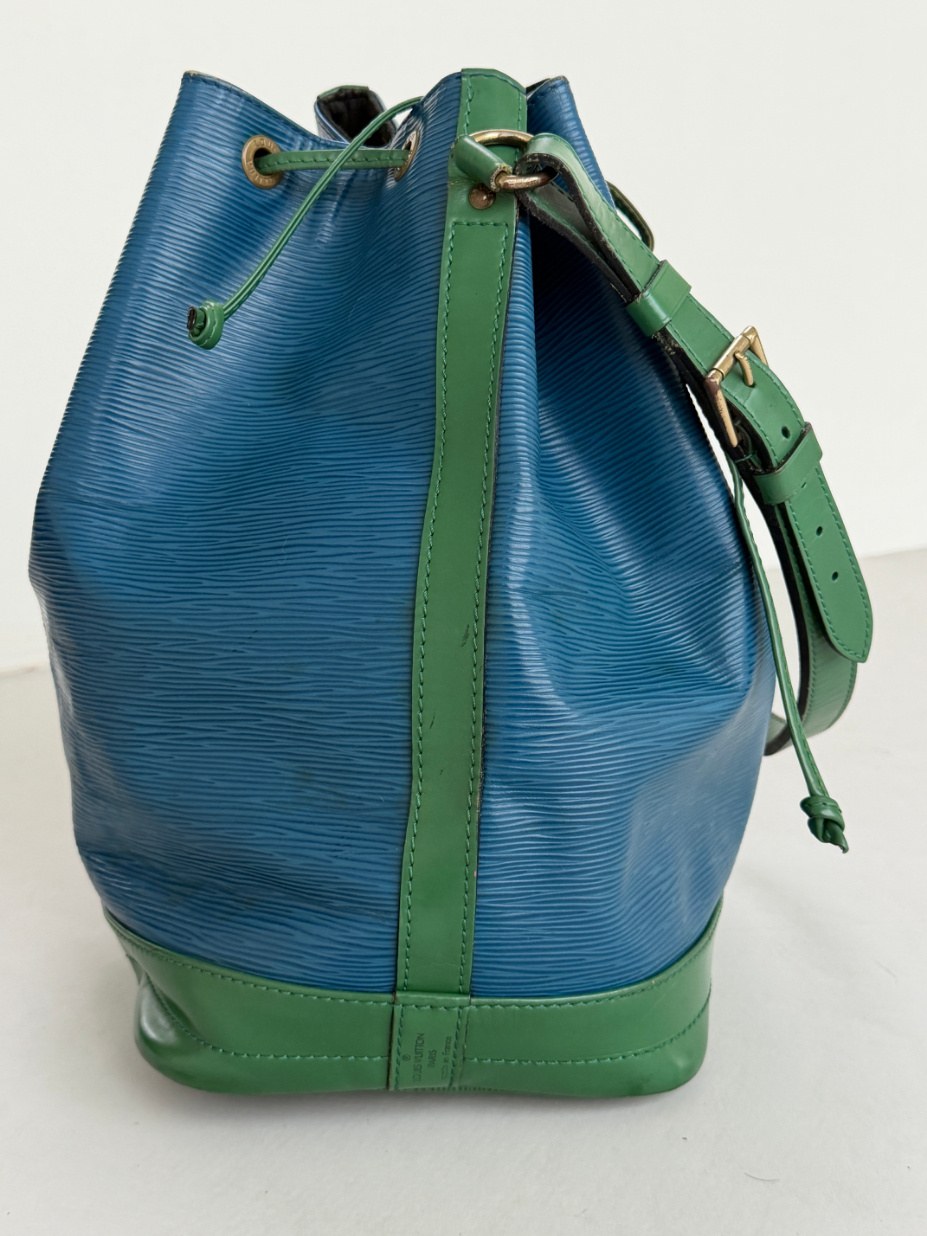 RR ARCHIVE Louis Vuitton Epi Noé Bag