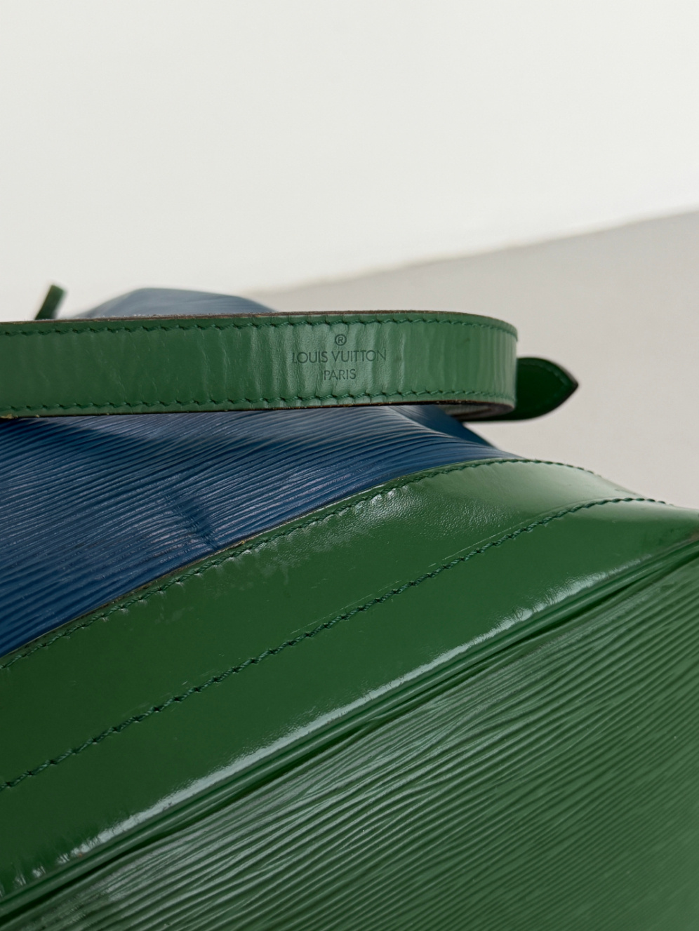 RR ARCHIVE Louis Vuitton Epi Noé Bag