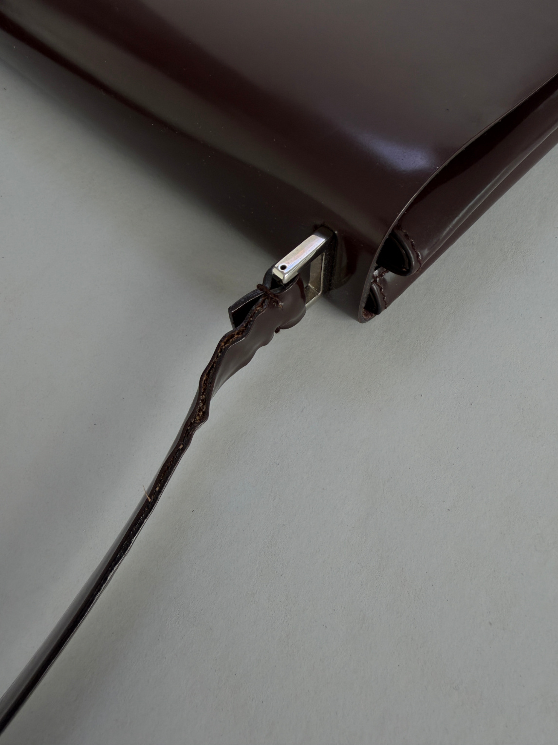 RR ARCHIVE Gucci Lock Patent Leather Shoulder Bag