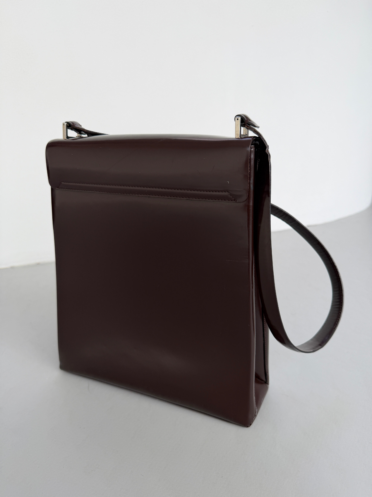 RR ARCHIVE Gucci Lock Patent Leather Shoulder Bag