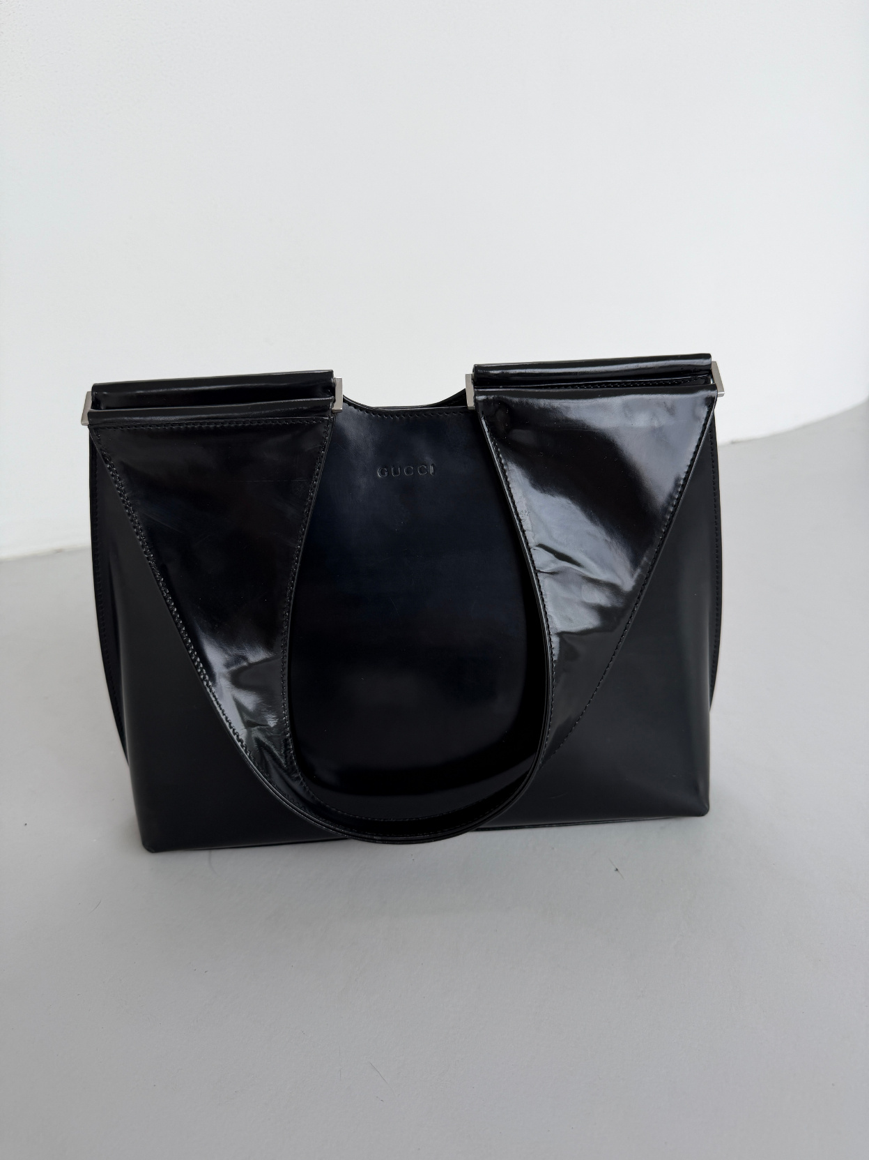 RR ARCHIVE Gucci Pantent Leather Handbag