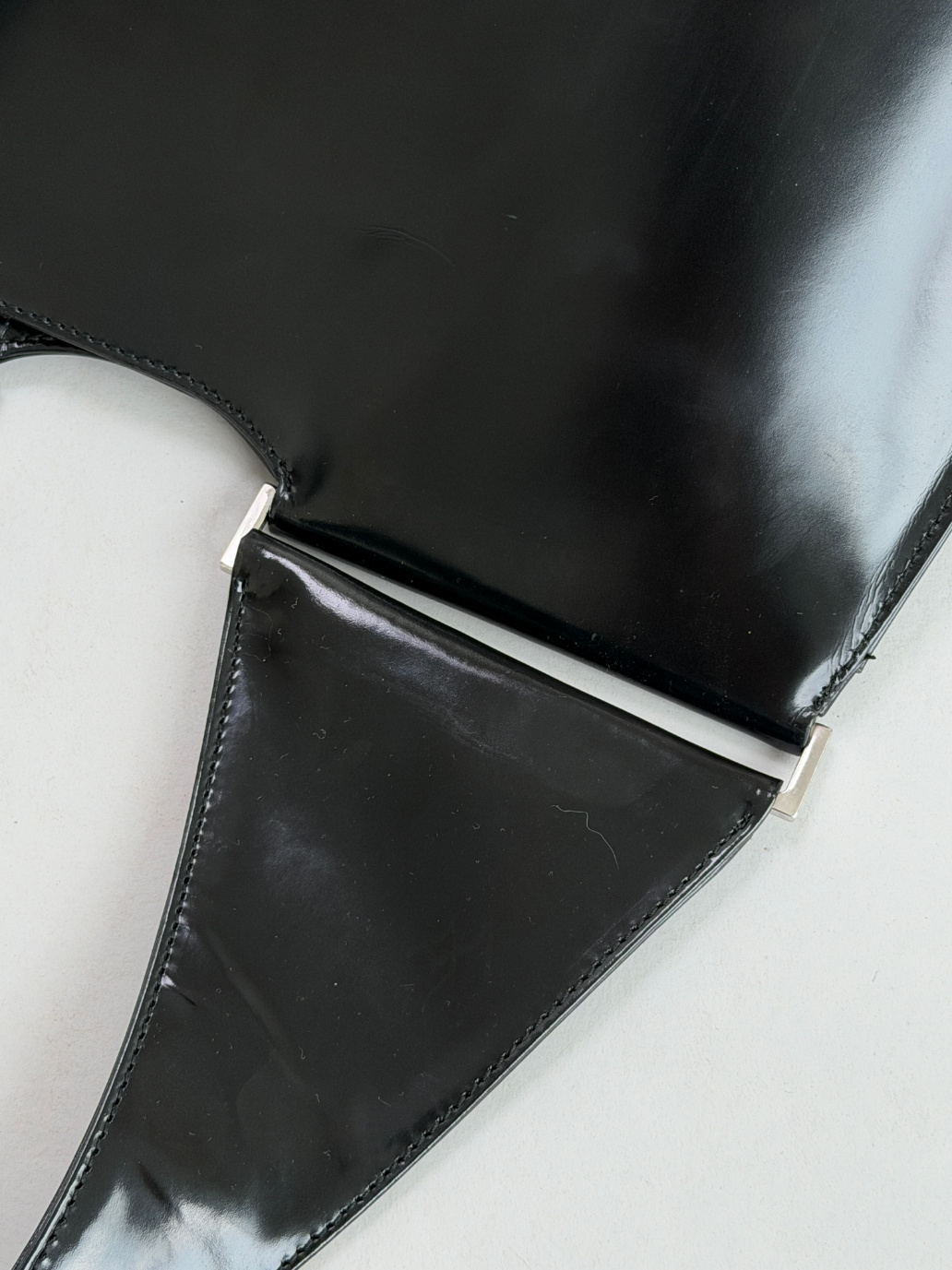 RR ARCHIVE Gucci Pantent Leather Handbag