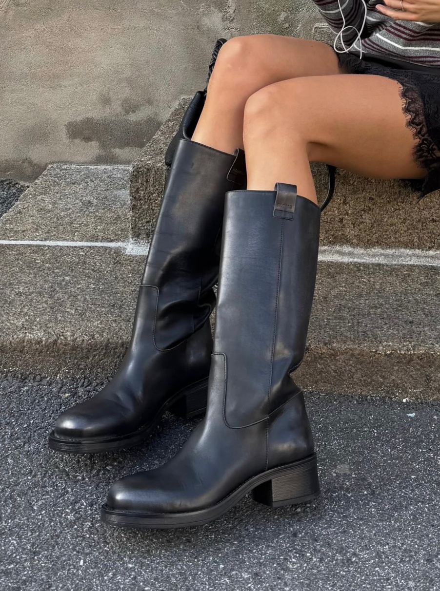 Alohas Sajan Leather Boots