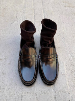 Alohas Rivet Brushed Leather Loafers