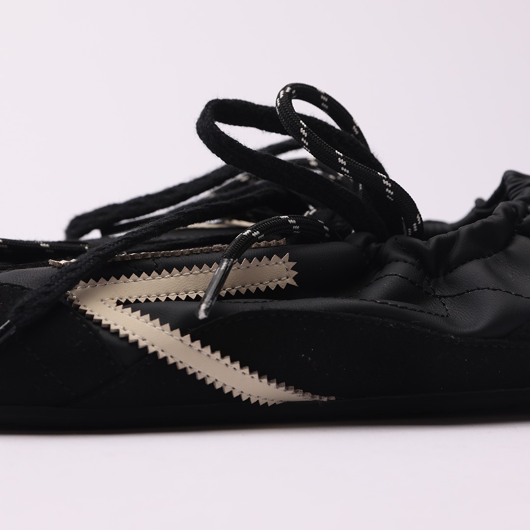 Puraai Lizard Sneakers