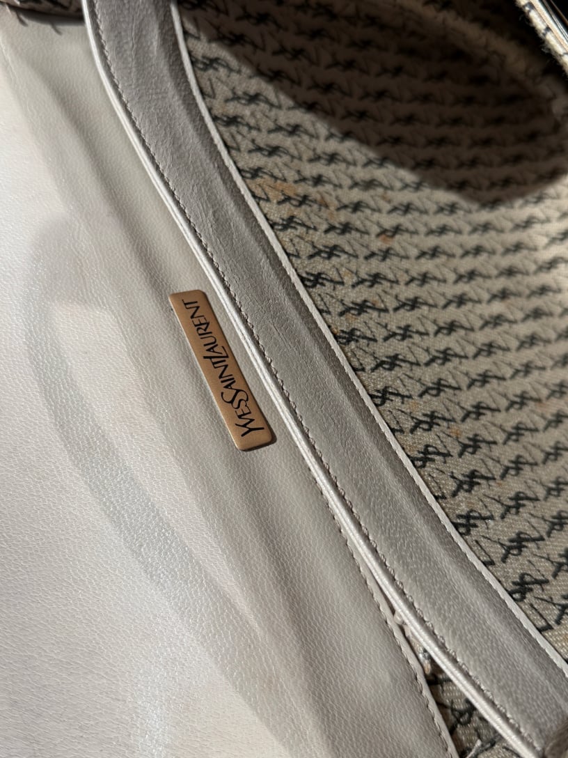 RR ARCHIVE Yves Saint Laurent Safari Leather Shoulder Bag