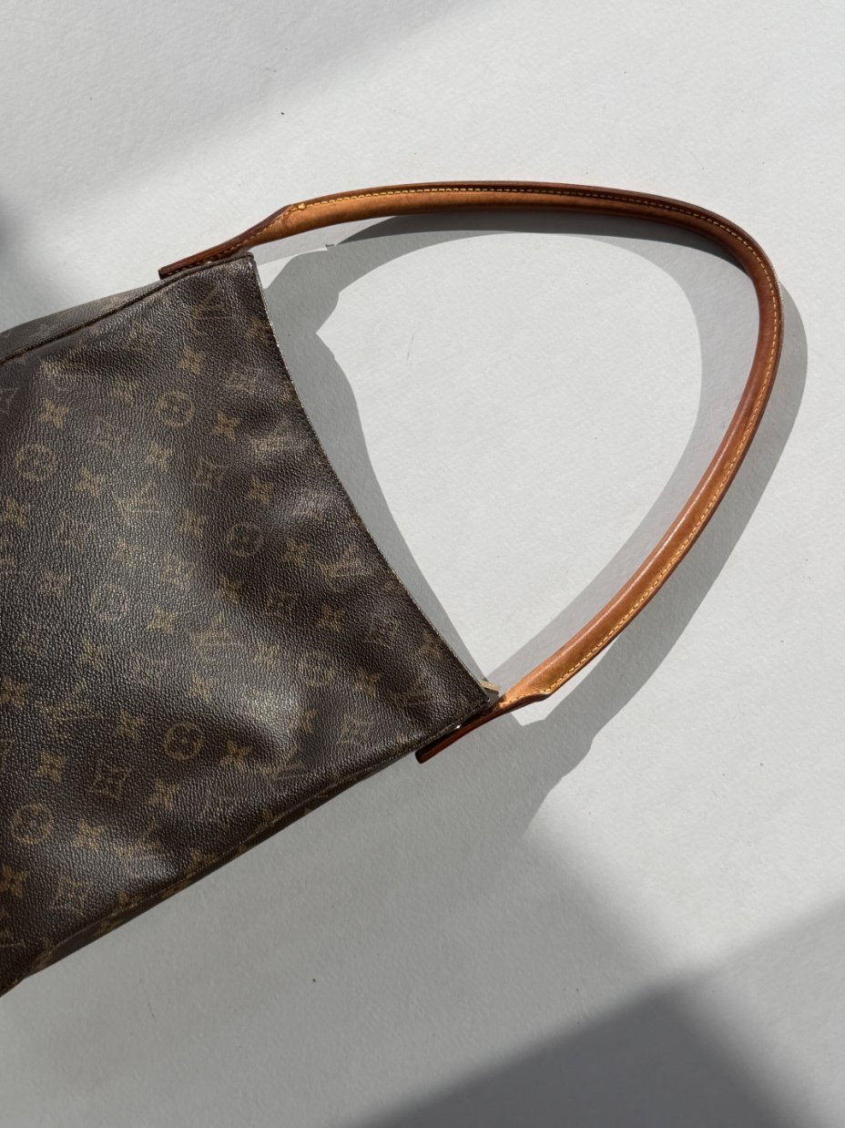 RR ARCHIVE Louis Vuitton Monogram Looping Bag
