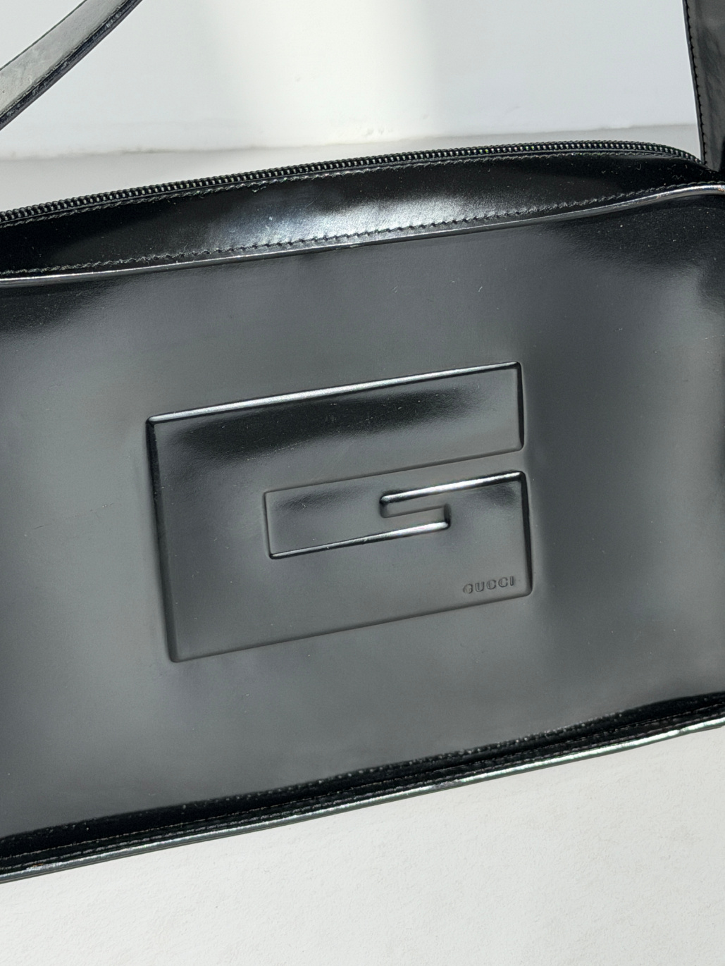 RR ARCHIVE Gucci Patent Leather Shoulder Bag